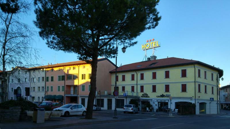 Hotel Vittoria San Giórgio di Nogaro Exteriör bild
